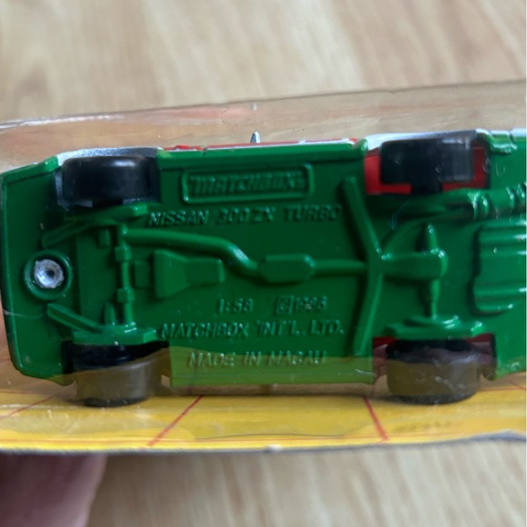 Matchbox MB24 Nissan 300ZX TURBO Fuji Camera - Picture 4 of 4